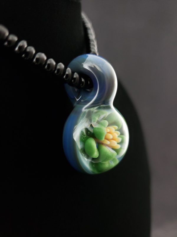 Glass flower Implosion Pendant right side view 118